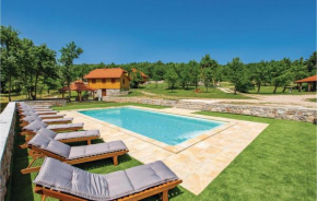 Beautiful Home In Perusic With Wifi
